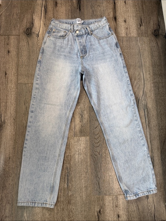 Princess Polly Denim - Princess Polly Pale Blue High-Rise Mom Jeans
